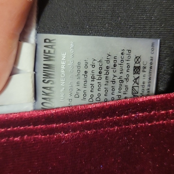 Nwot Hoaka Sara Wine Velvet Bikini - Picture 6 of 6